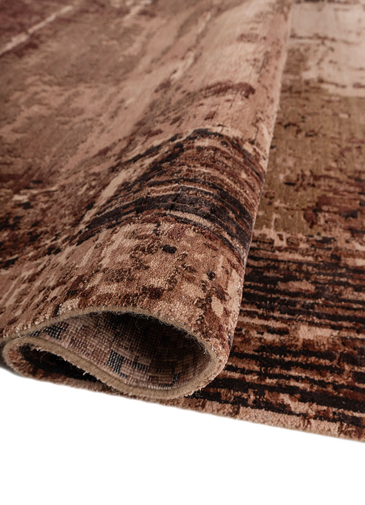 tattvam red and orange wool and bamboo silk hand knotted Rug - FloorShot