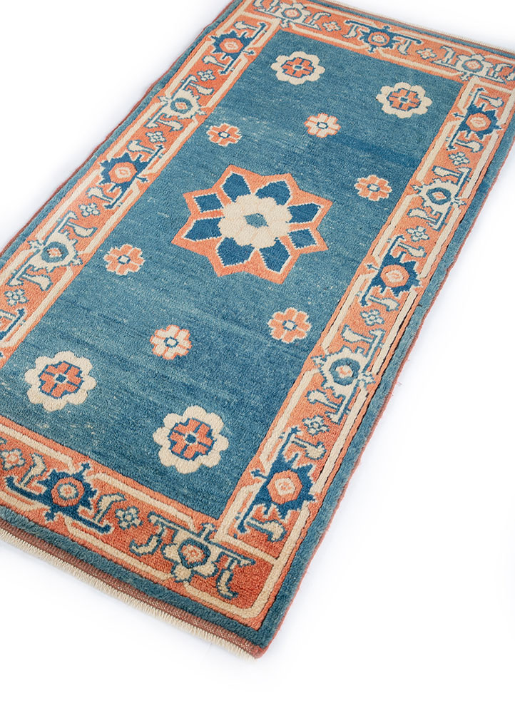 nuray blue wool hand knotted Rug - FloorShot