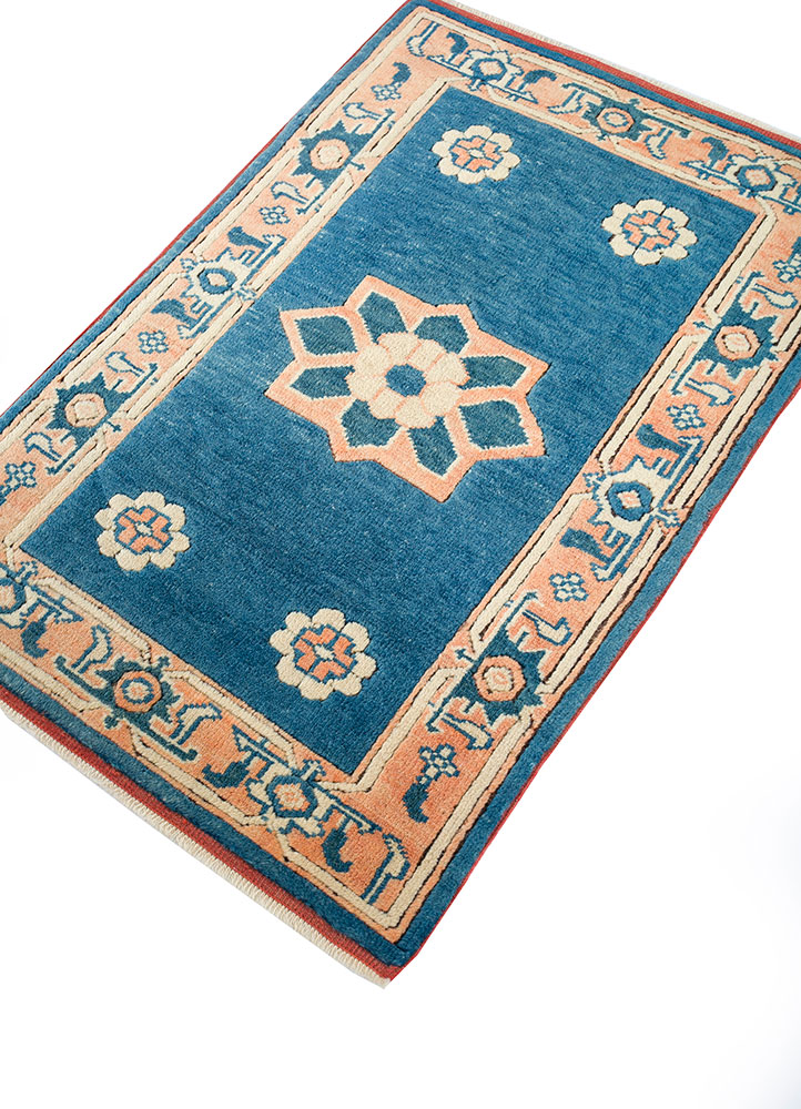 nuray blue wool hand knotted Rug - FloorShot