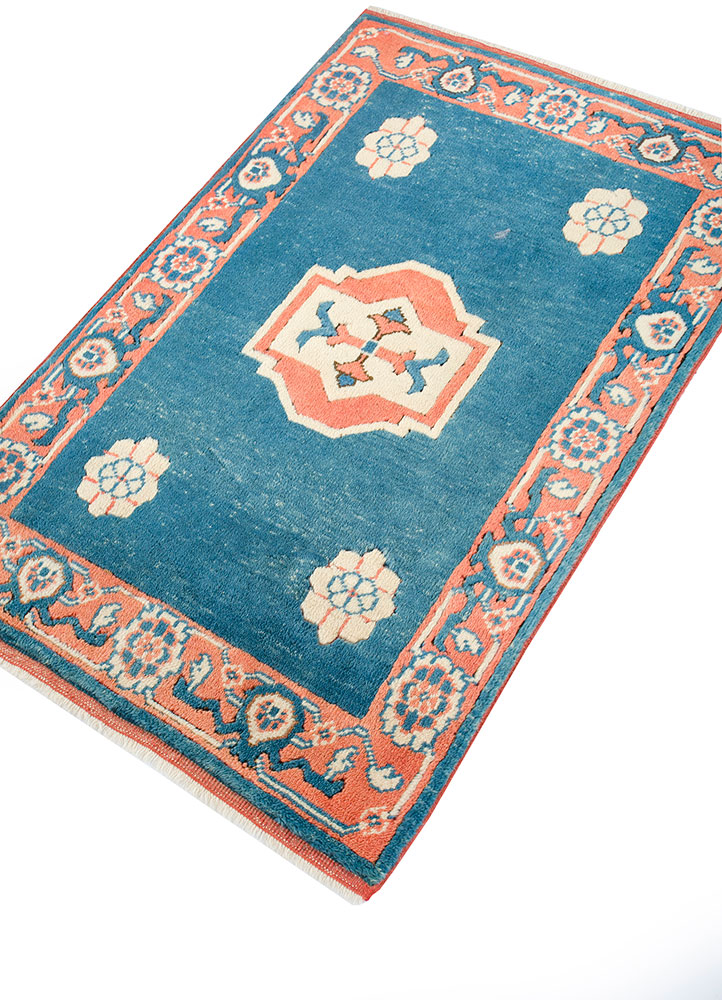 nuray blue wool hand knotted Rug - FloorShot