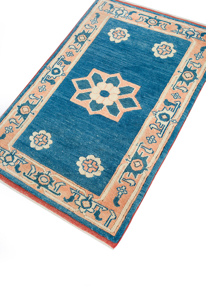 nuray blue wool hand knotted Rug - FloorShot
