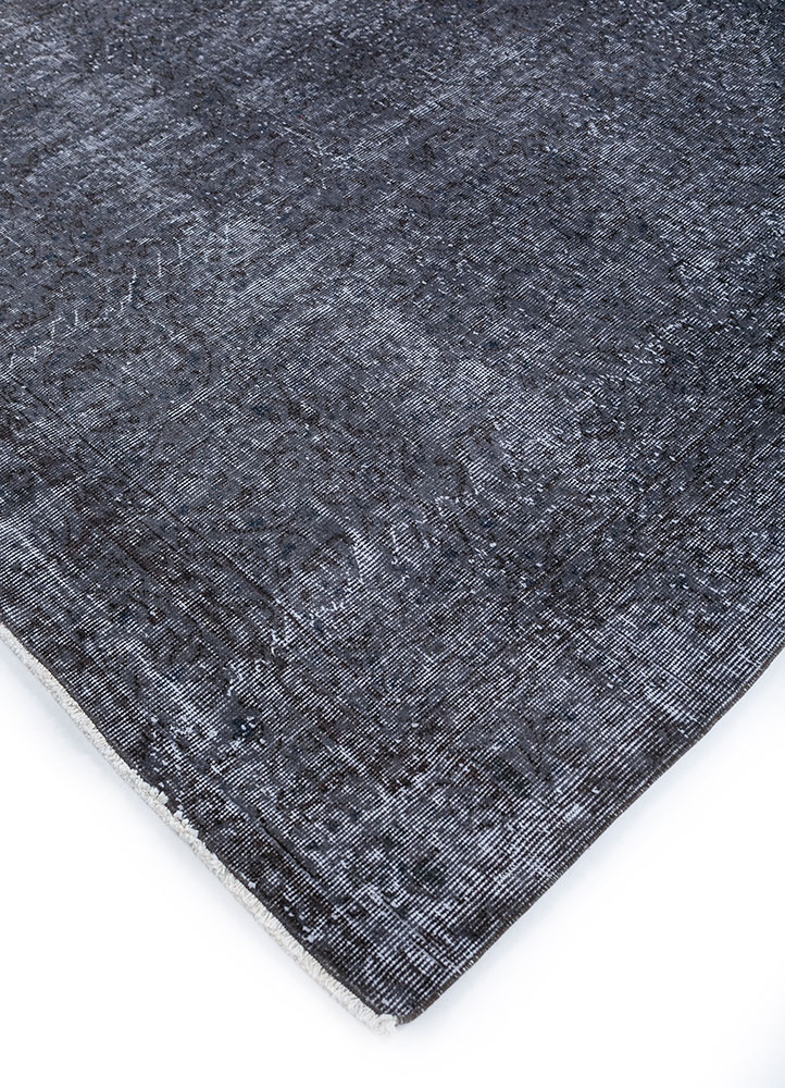 lacuna grey and black wool hand knotted Rug - FloorShot