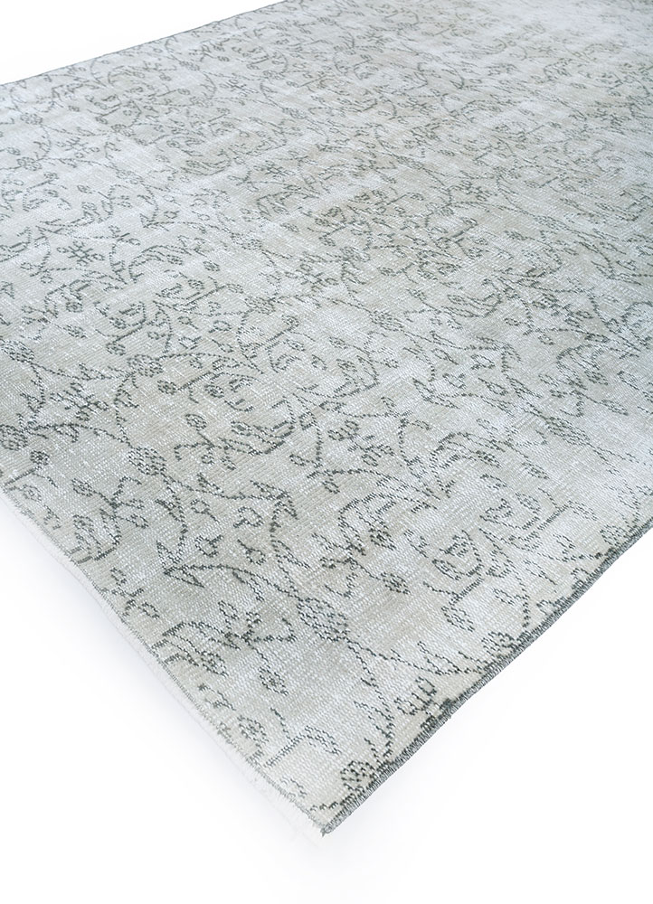 vintage ivory wool hand knotted Rug - FloorShot