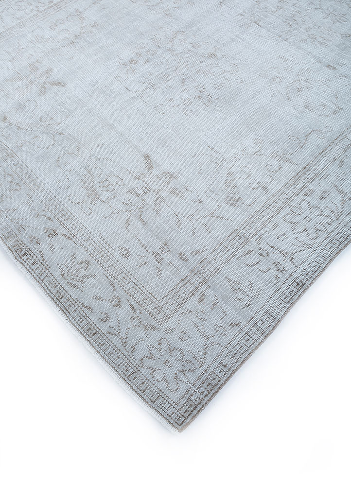vintage ivory wool hand knotted Rug - FloorShot