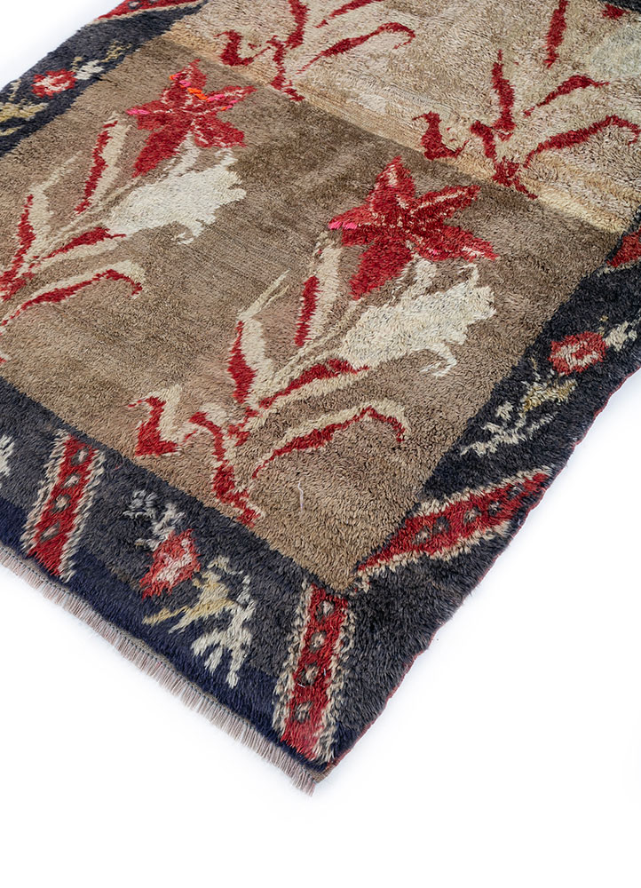 zuri beige and brown wool hand knotted Rug - FloorShot