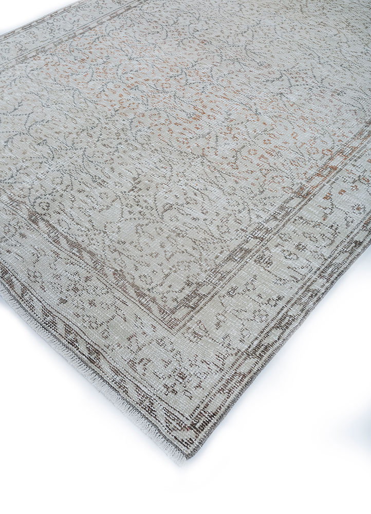vintage beige and brown wool hand knotted Rug - FloorShot