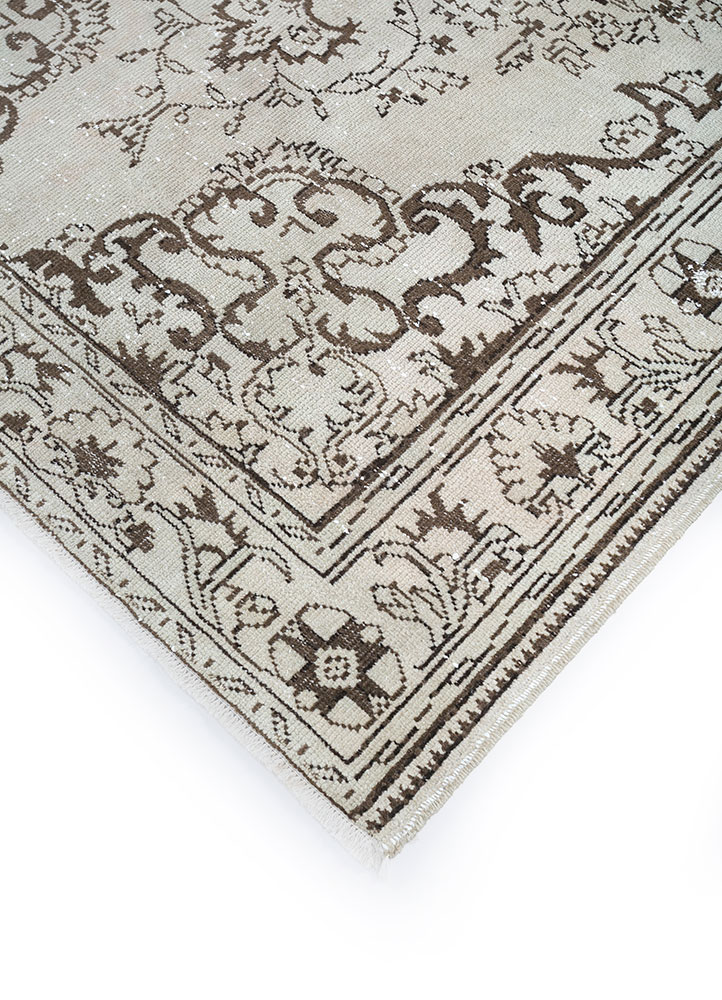 vintage beige and brown wool hand knotted Rug - FloorShot