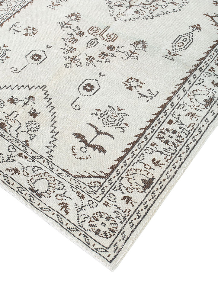 vintage beige and brown wool hand knotted Rug - FloorShot