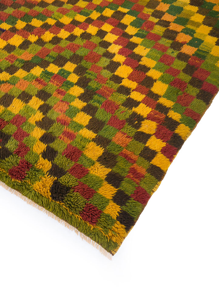 zuri gold wool hand knotted Rug - FloorShot