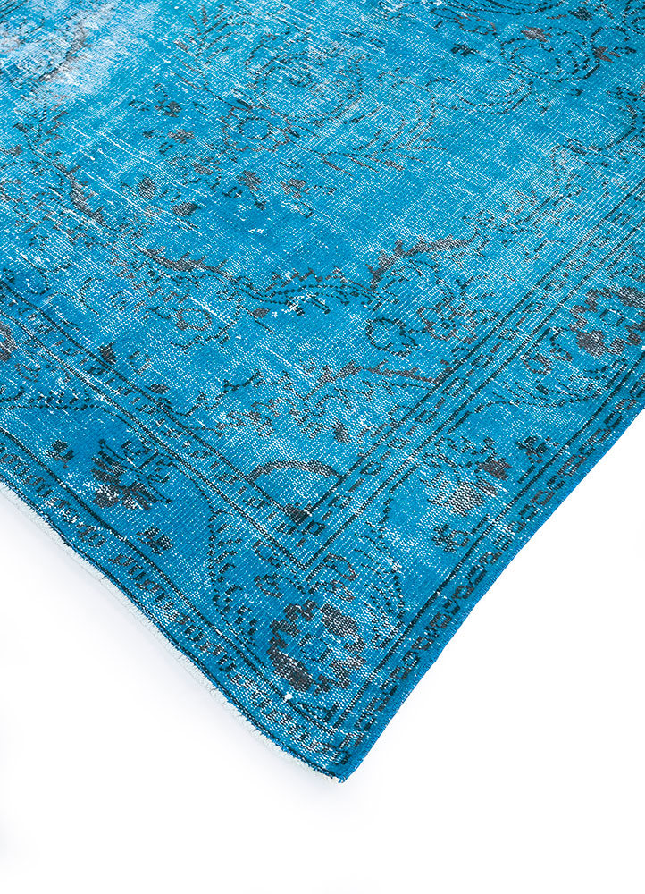 lacuna blue wool hand knotted Rug - FloorShot