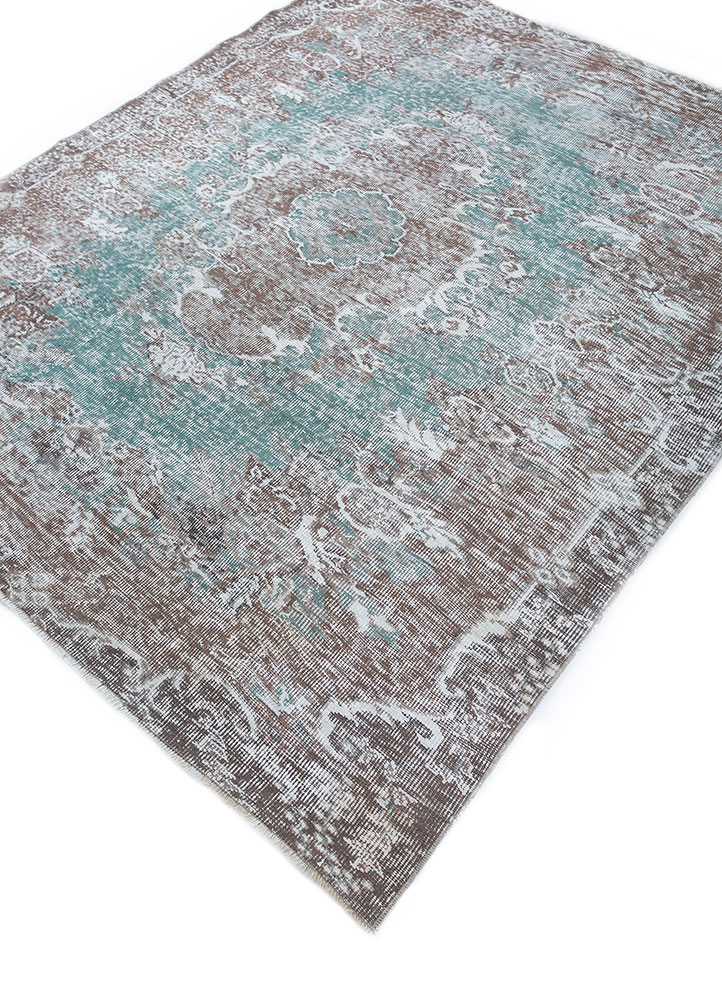 vintage green wool hand knotted Rug - FloorShot