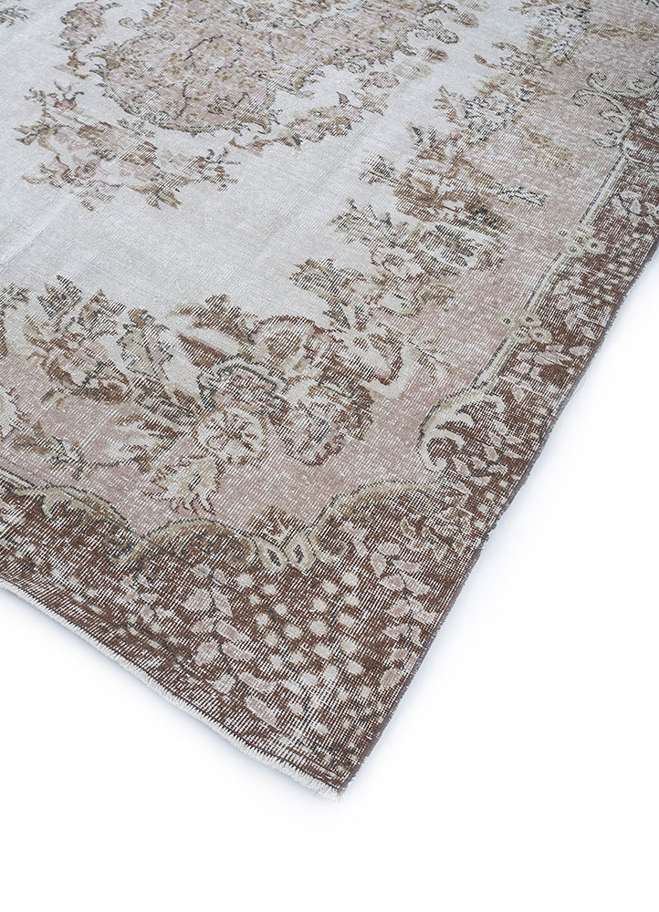 vintage beige and brown wool hand knotted Rug - FloorShot