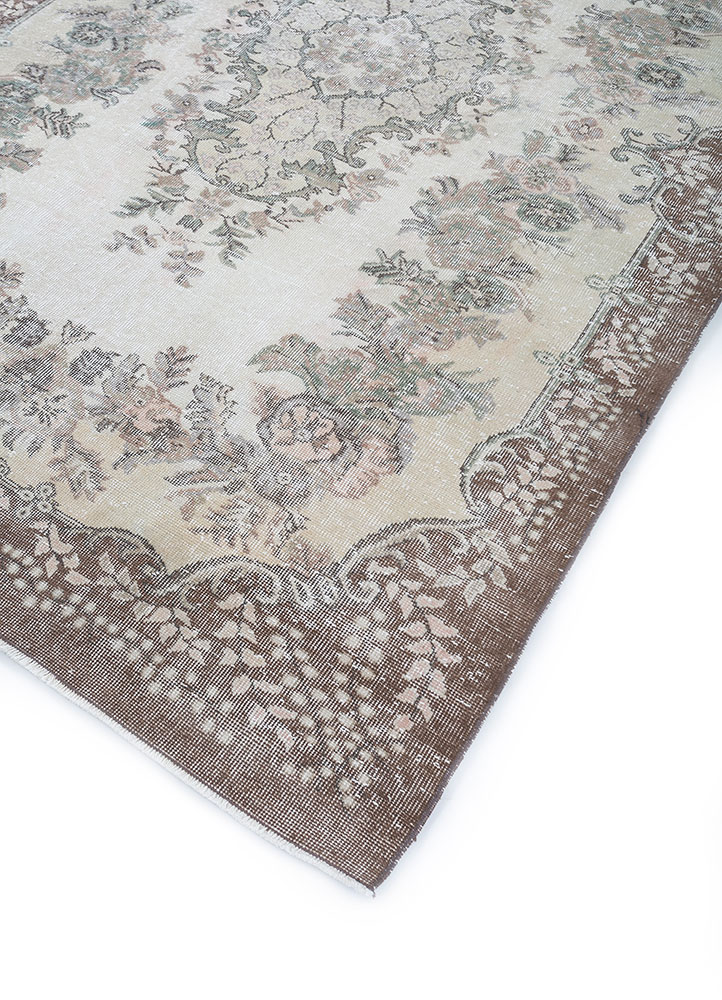vintage beige and brown wool hand knotted Rug - FloorShot