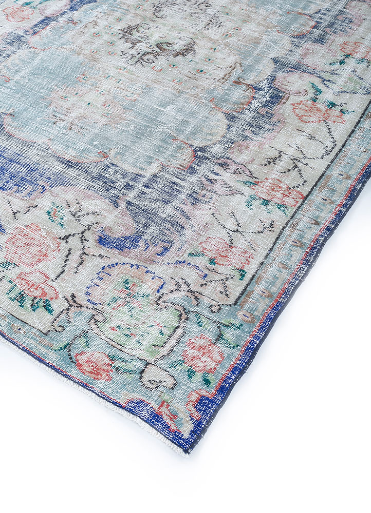 vintage green wool hand knotted Rug - FloorShot