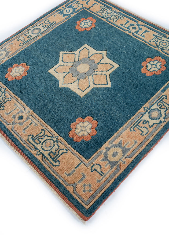 nuray blue wool hand knotted Rug - FloorShot
