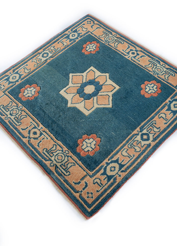 nuray blue wool hand knotted Rug - FloorShot