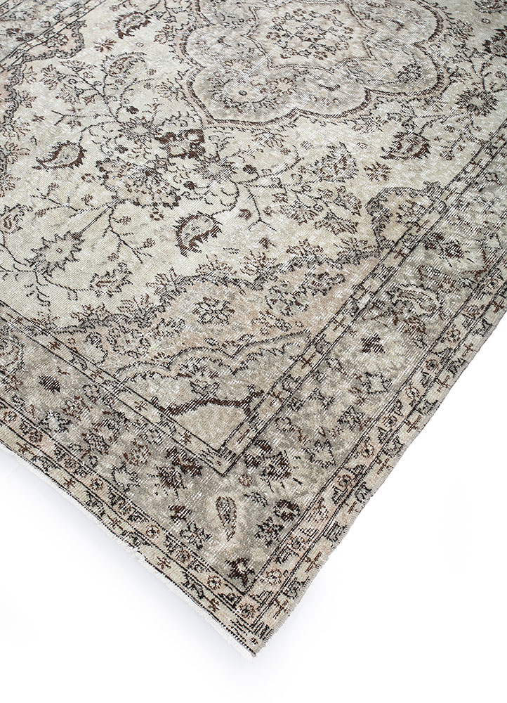 vintage beige and brown wool hand knotted Rug - FloorShot