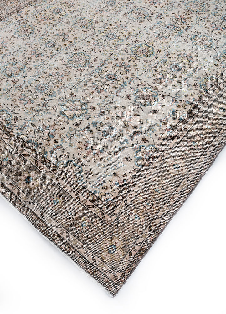 vintage beige and brown wool hand knotted Rug - FloorShot