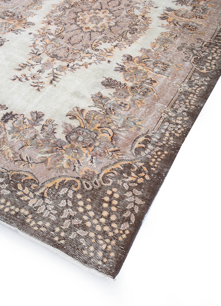 vintage beige and brown wool hand knotted Rug - FloorShot
