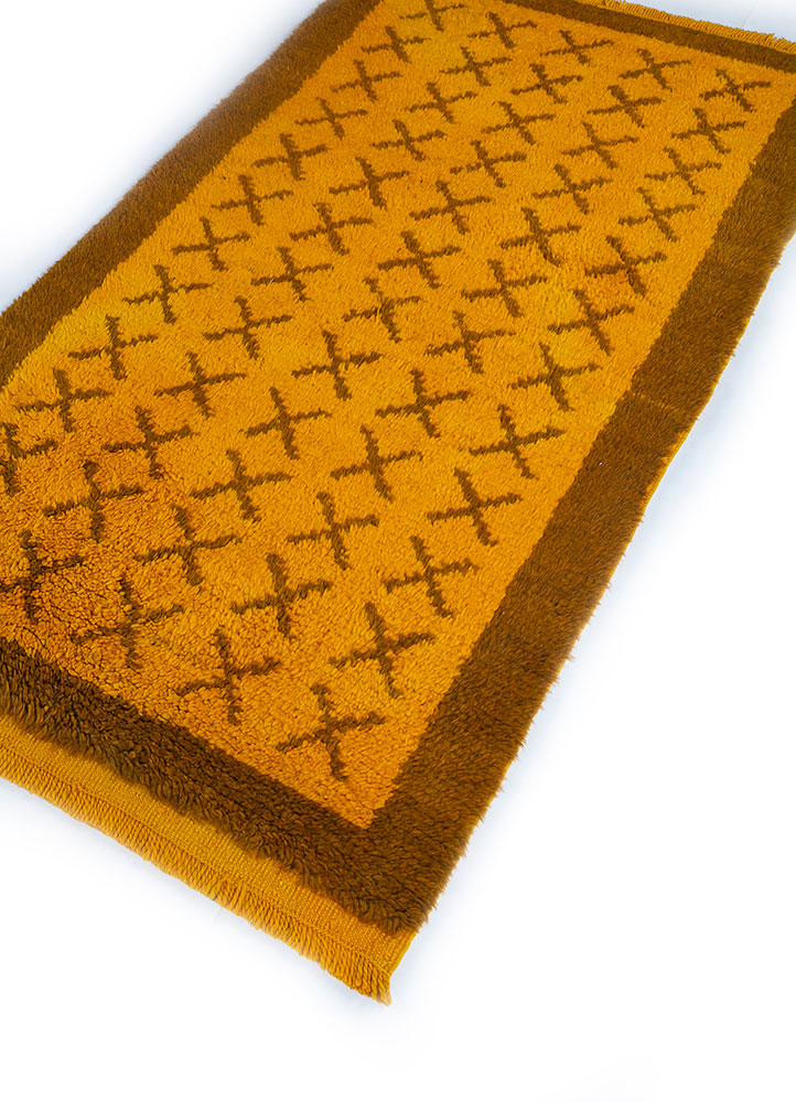 zuri red and orange wool hand knotted Rug - FloorShot