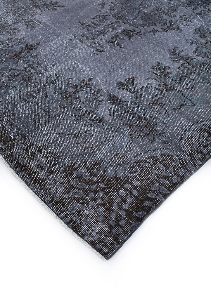 lacuna grey and black wool hand knotted Rug - FloorShot
