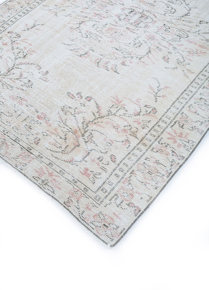 vintage ivory wool hand knotted Rug - FloorShot