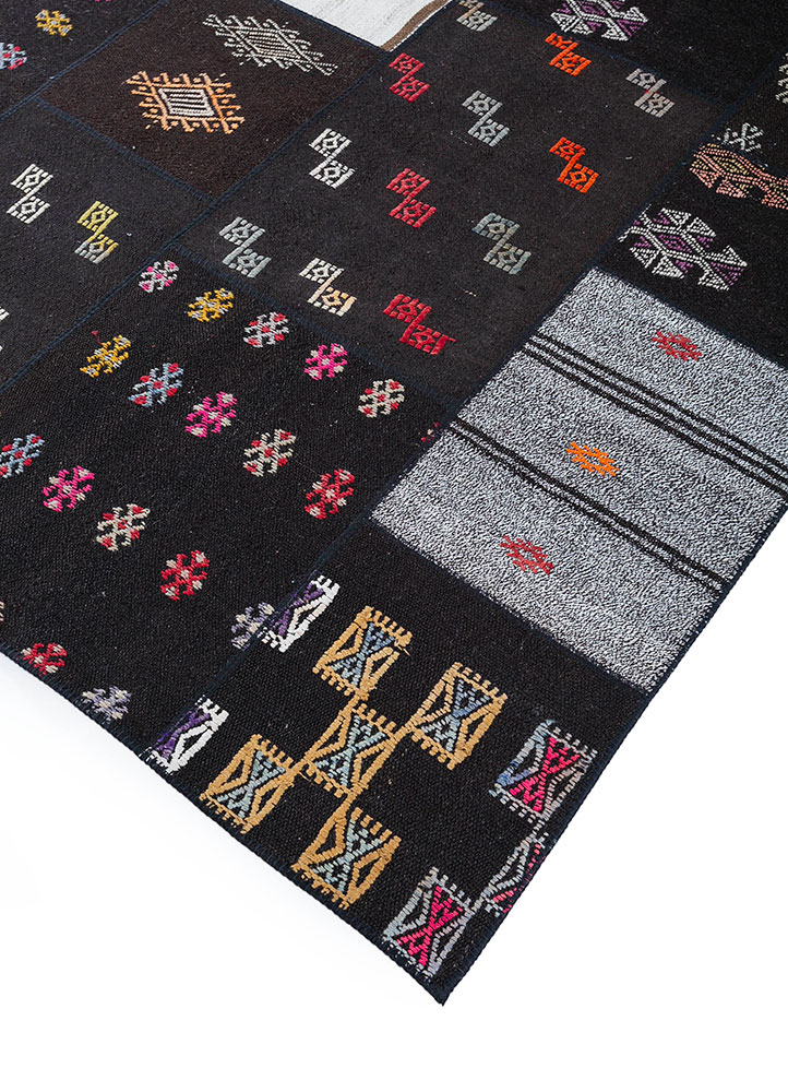 provenance grey and black wool hand knotted Rug - FloorShot