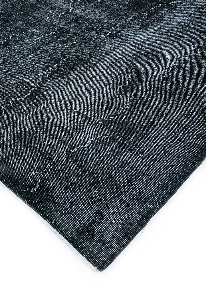 lacuna grey and black wool hand knotted Rug - FloorShot