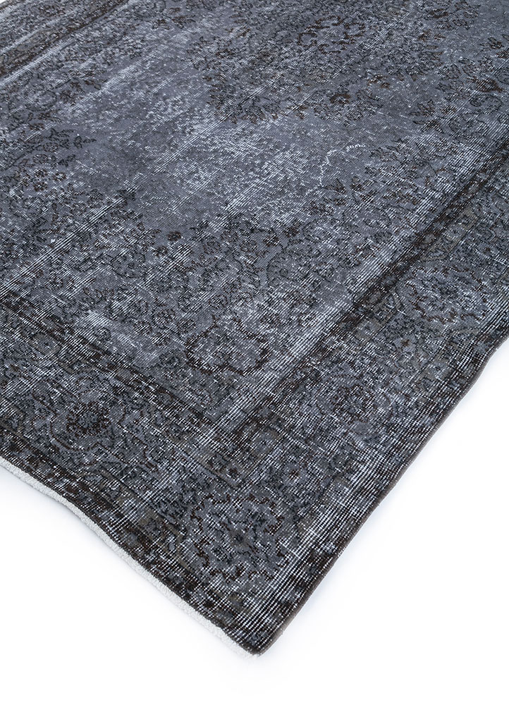 lacuna grey and black wool hand knotted Rug - FloorShot