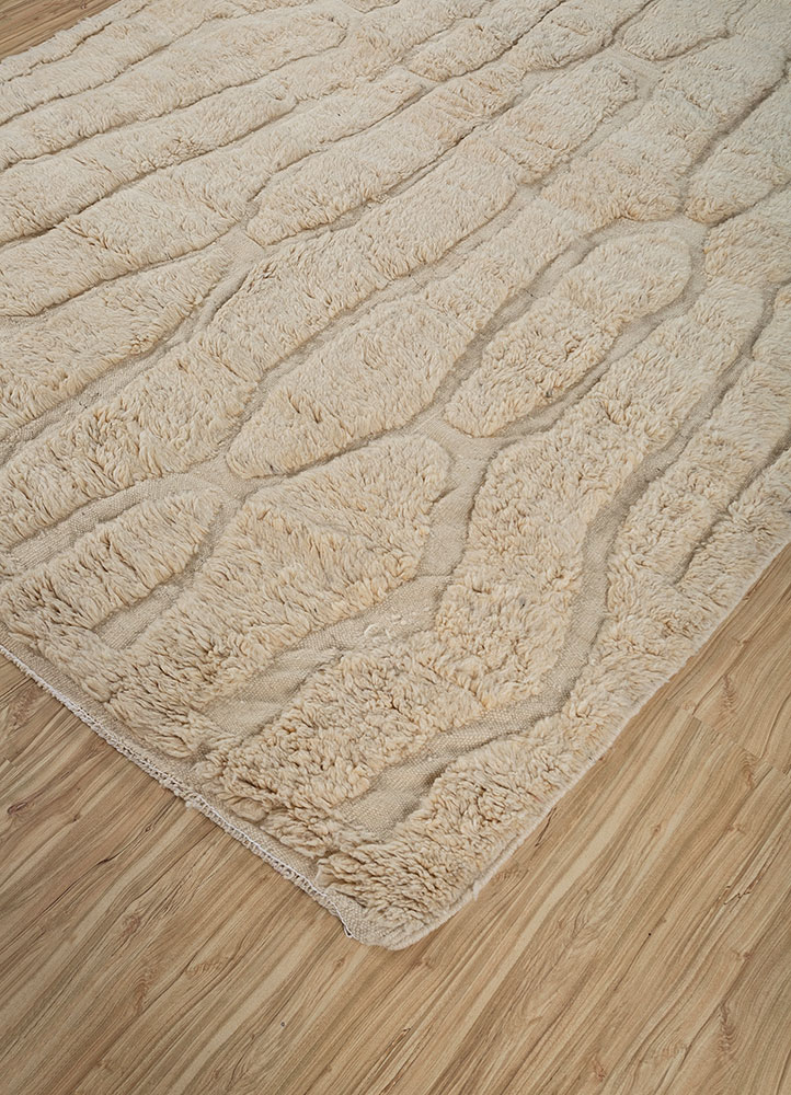 zuri gold wool hand knotted Rug - FloorShot