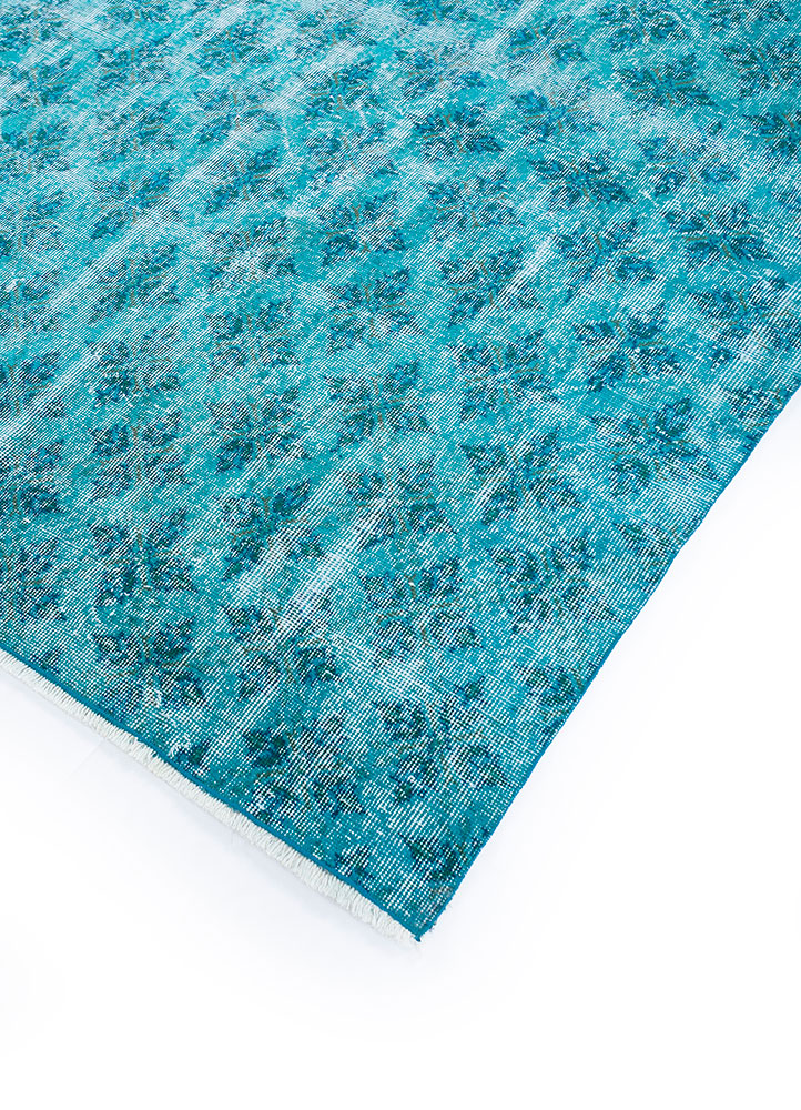 lacuna blue wool hand knotted Rug - FloorShot