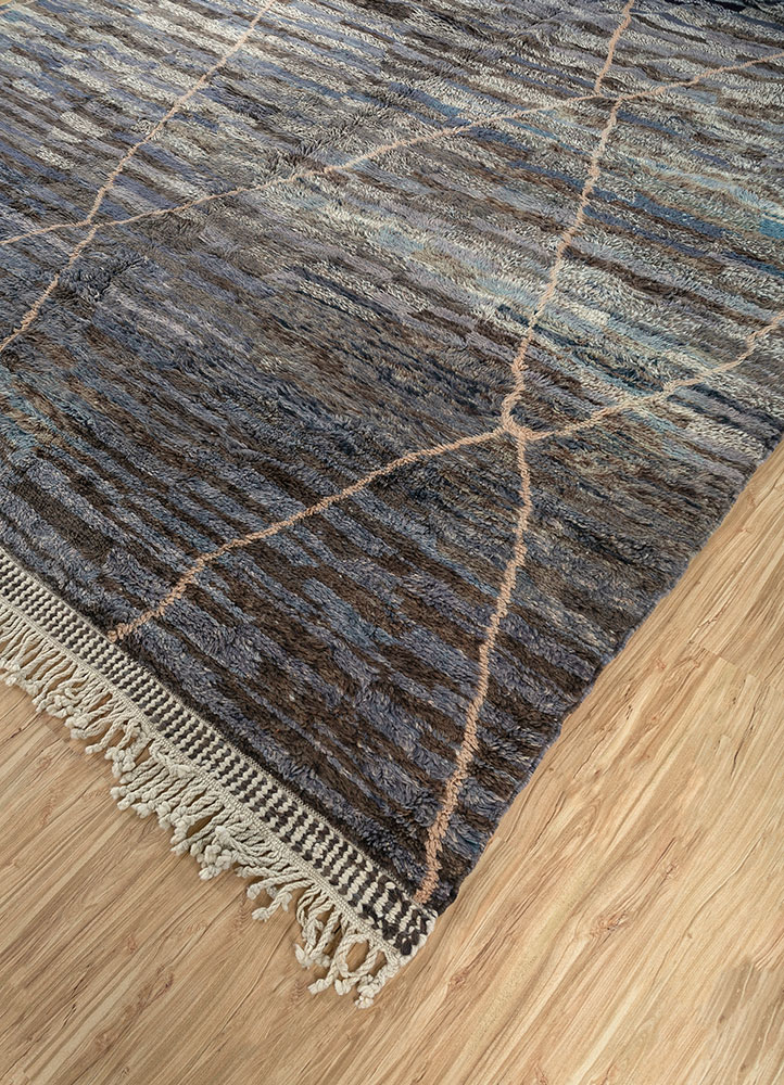 nuray grey and black wool hand knotted Rug - FloorShot