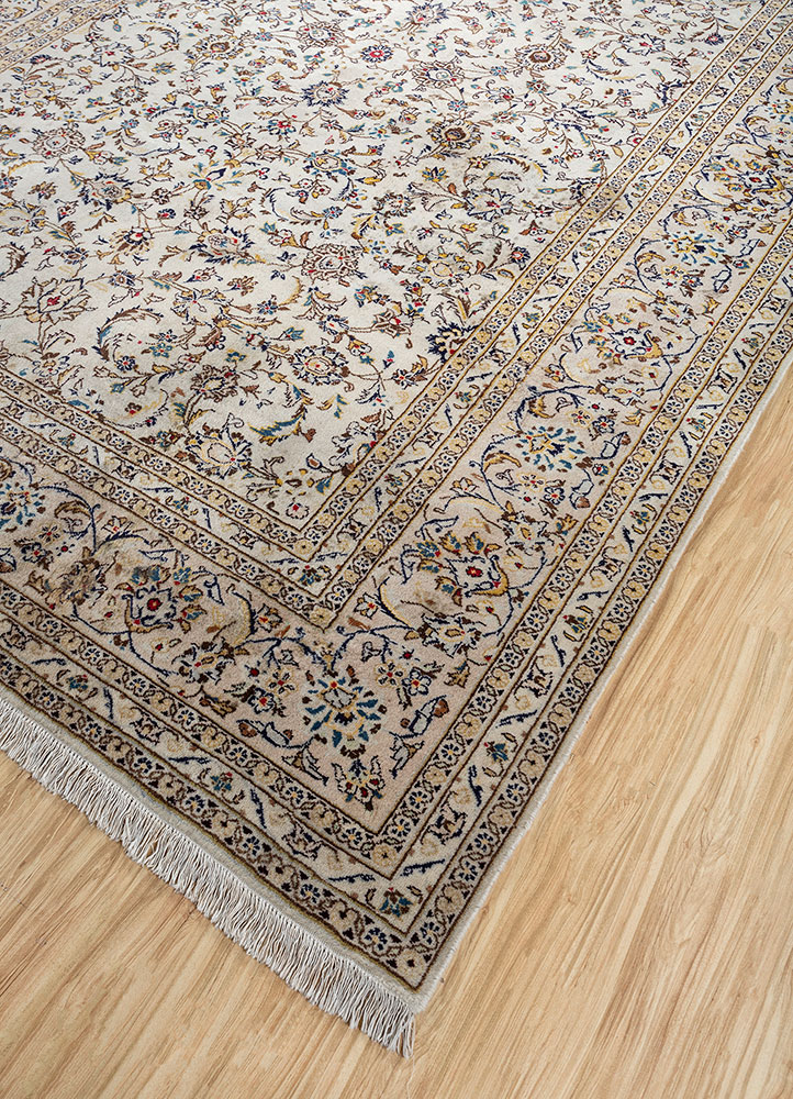 aalam ivory wool hand knotted Rug - FloorShot
