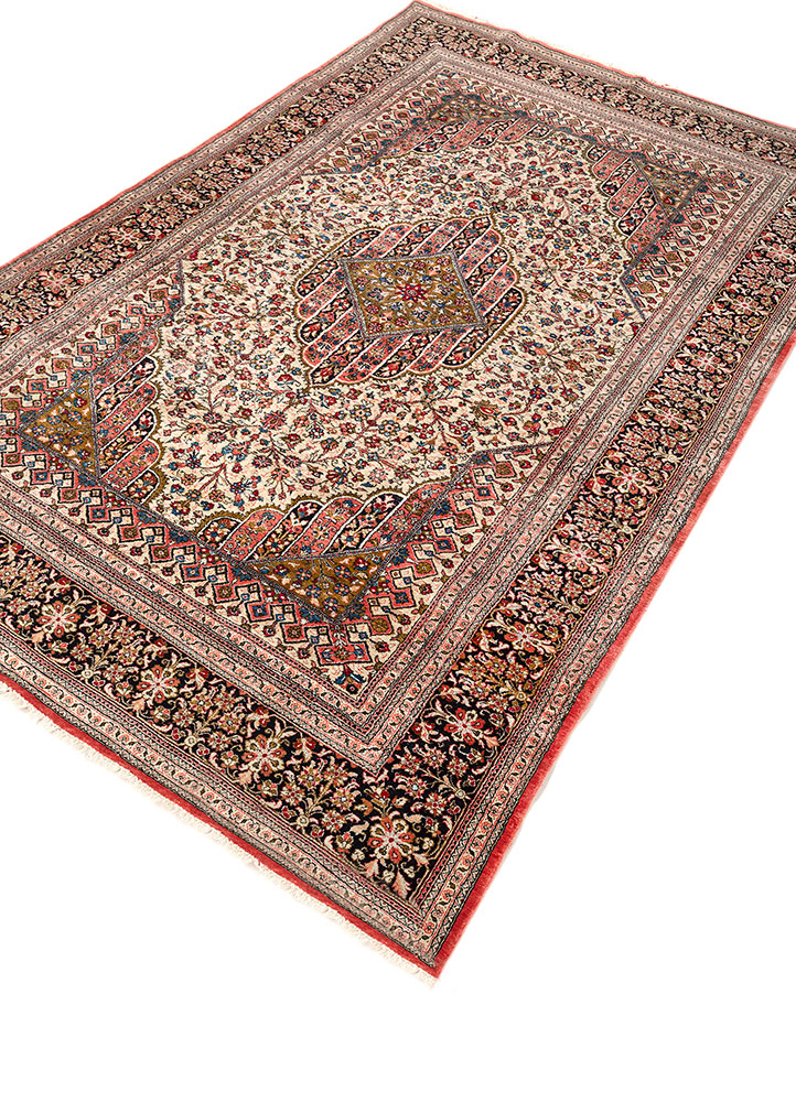 gulmarg ivory silk hand knotted Rug - FloorShot