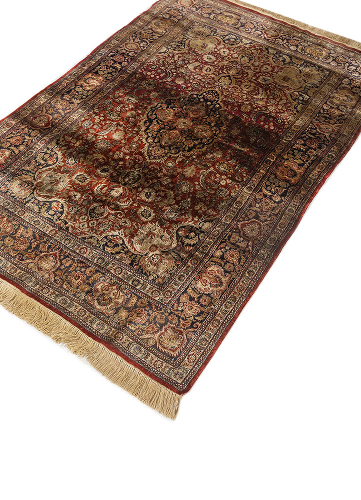 gulmarg red and orange silk hand knotted Rug - FloorShot
