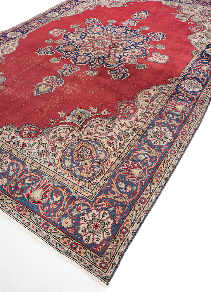 aalam red and orange wool hand knotted Rug - FloorShot