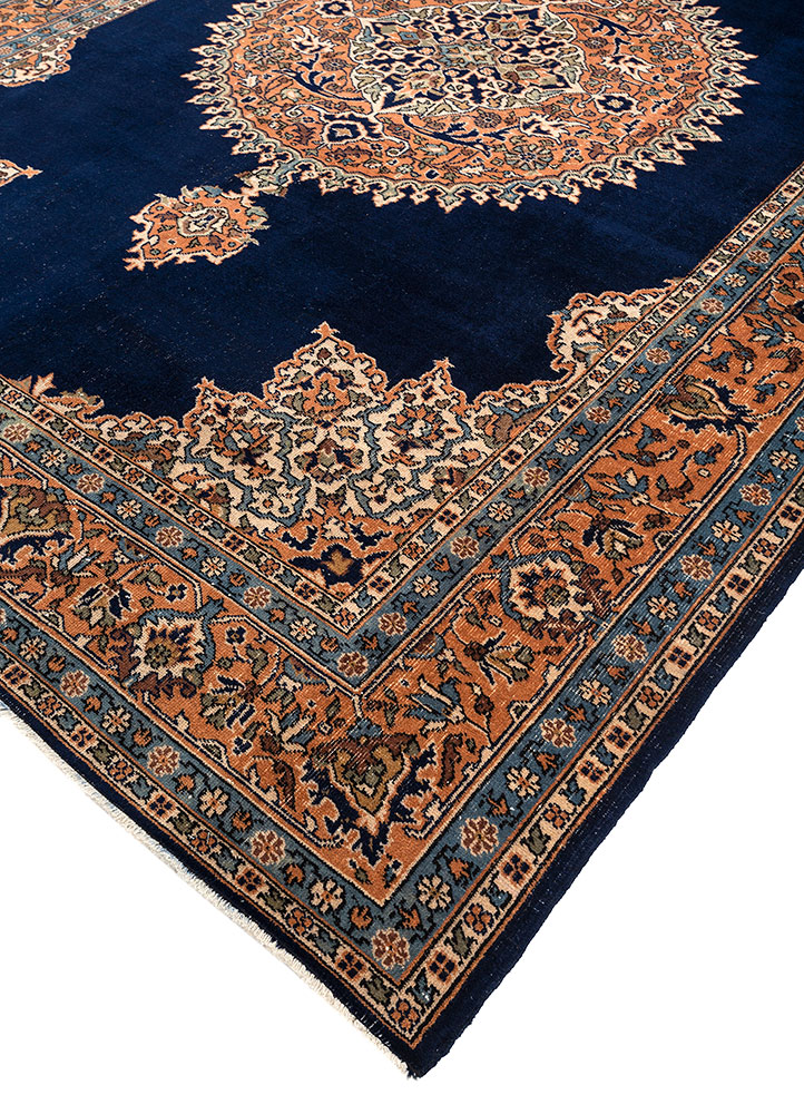 aalam blue wool hand knotted Rug - FloorShot