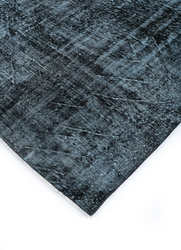lacuna grey and black wool hand knotted Rug - FloorShot