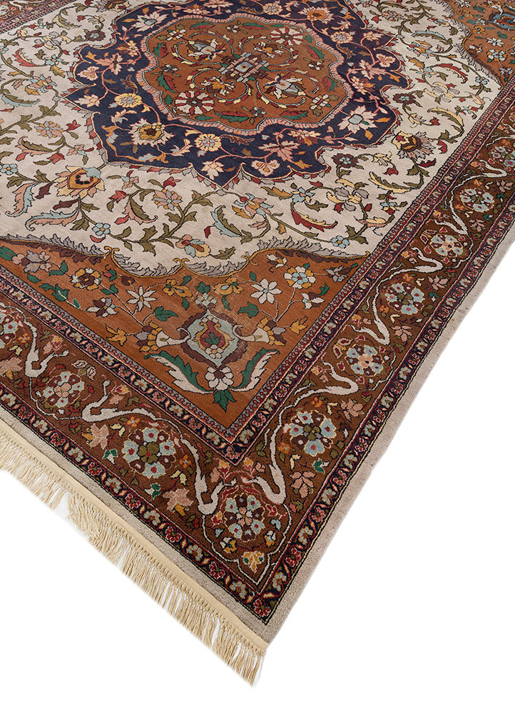 aalam grey and black wool hand knotted Rug - FloorShot