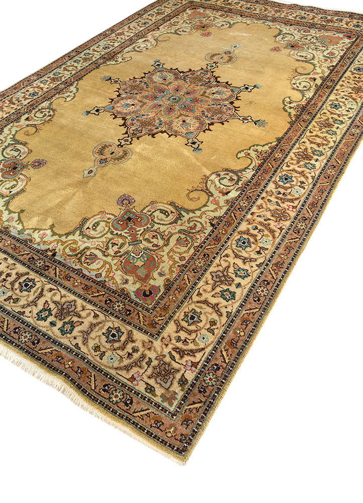 aalam green wool hand knotted Rug - FloorShot