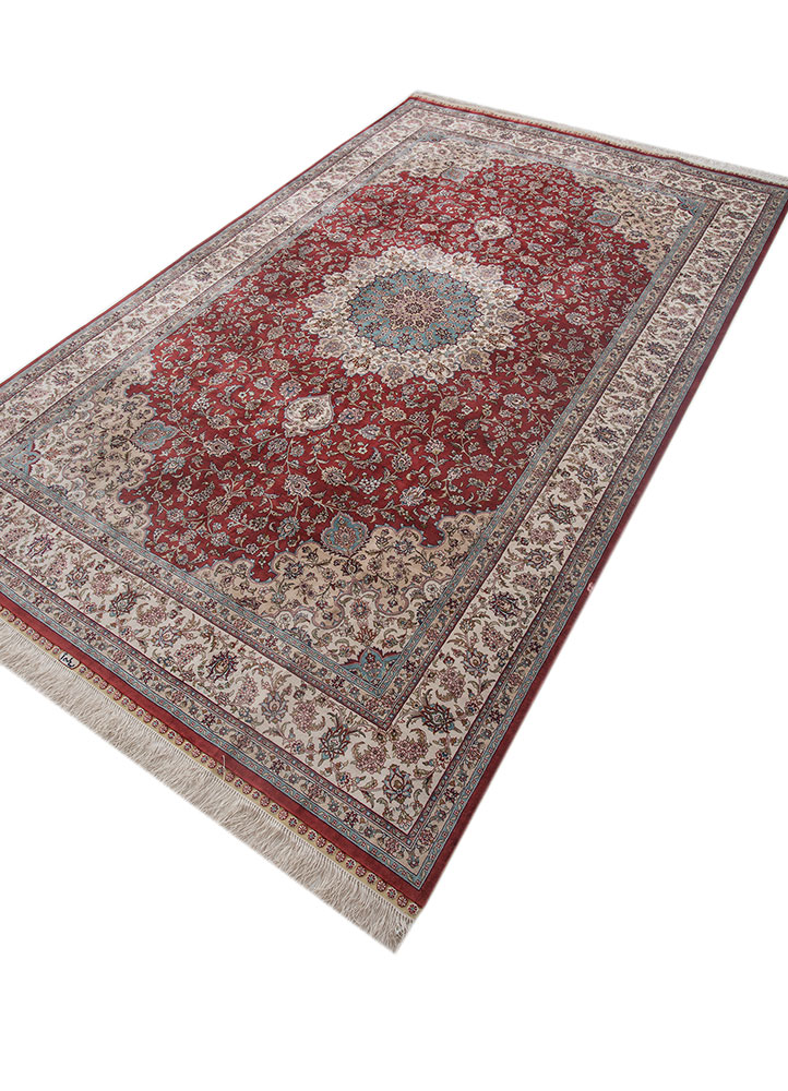 gulmarg red and orange silk hand knotted Rug - FloorShot