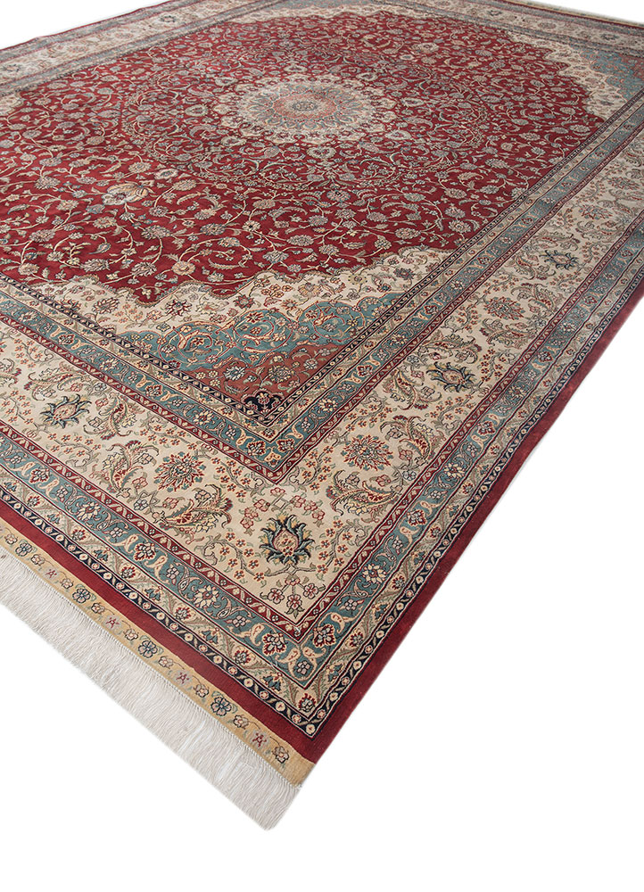 gulmarg red and orange silk hand knotted Rug - FloorShot