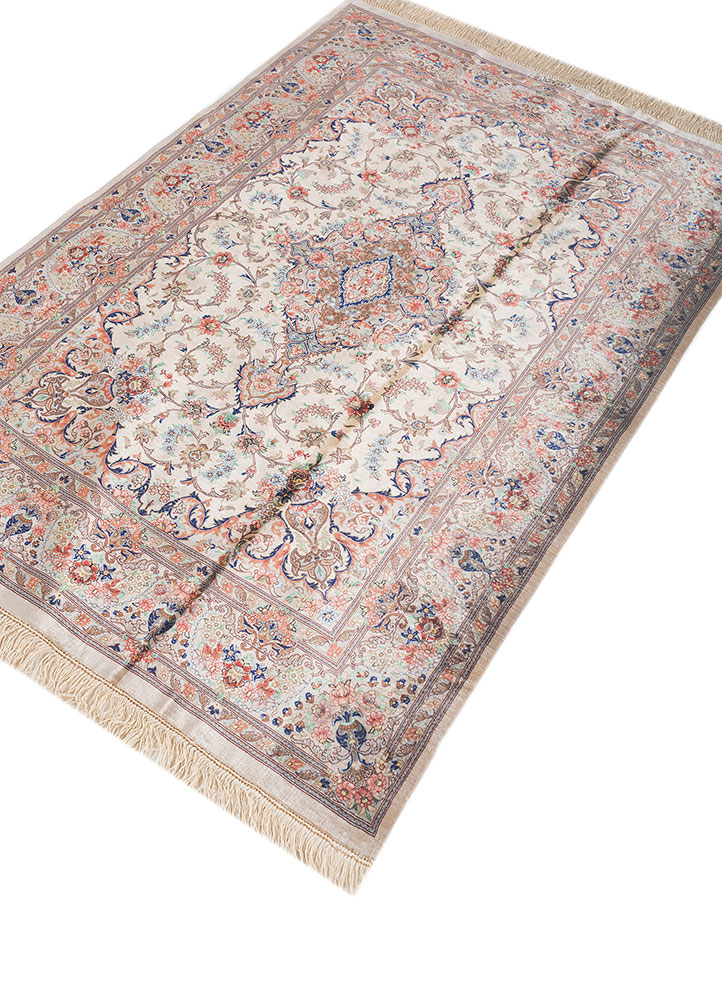 gulmarg ivory silk hand knotted Rug - FloorShot