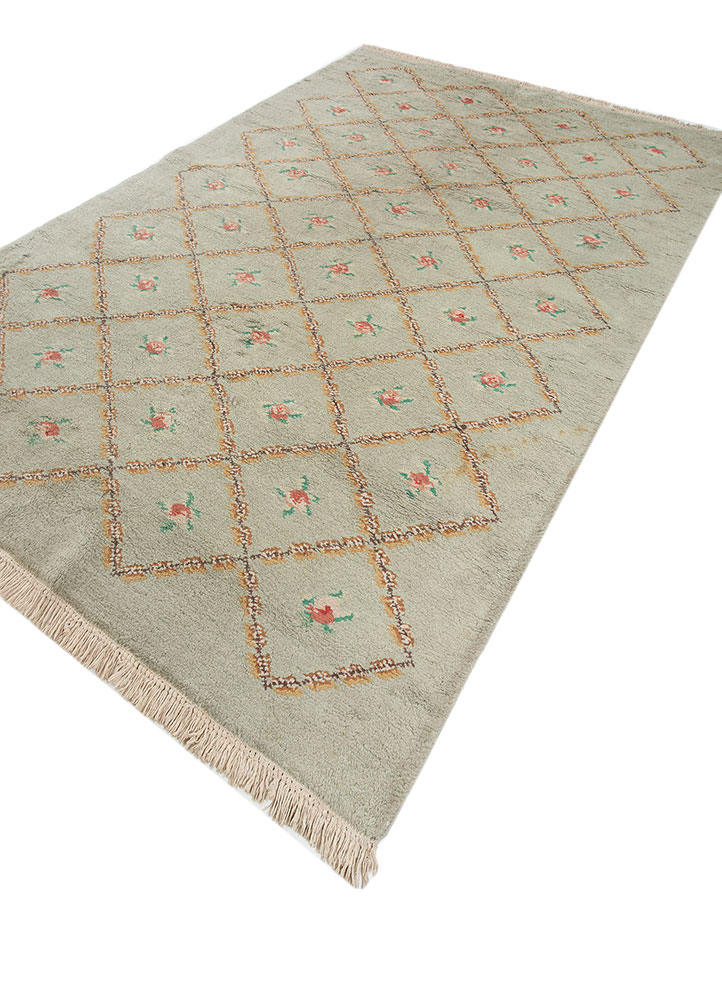 aalam green wool hand knotted Rug - FloorShot