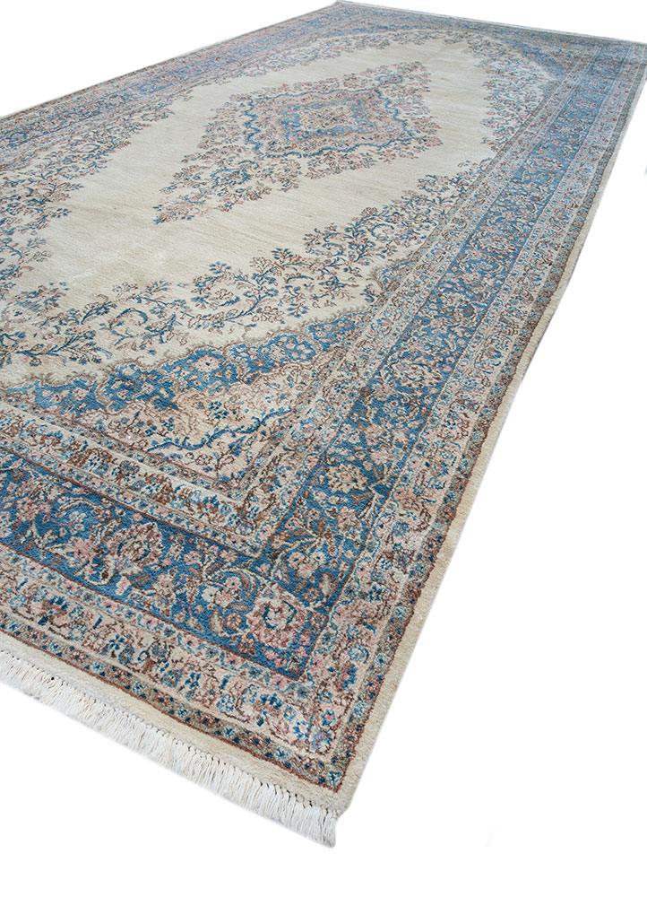 aalam gold wool hand knotted Rug - FloorShot