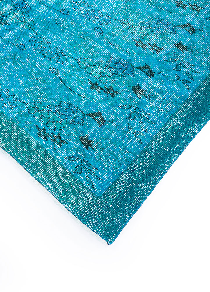 lacuna blue wool hand knotted Rug - FloorShot