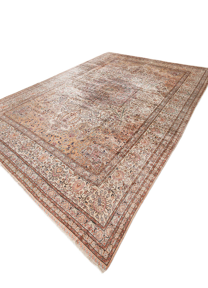 gulmarg pink and purple silk hand knotted Rug - FloorShot