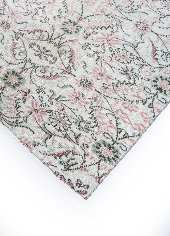 vintage ivory wool hand knotted Rug - FloorShot