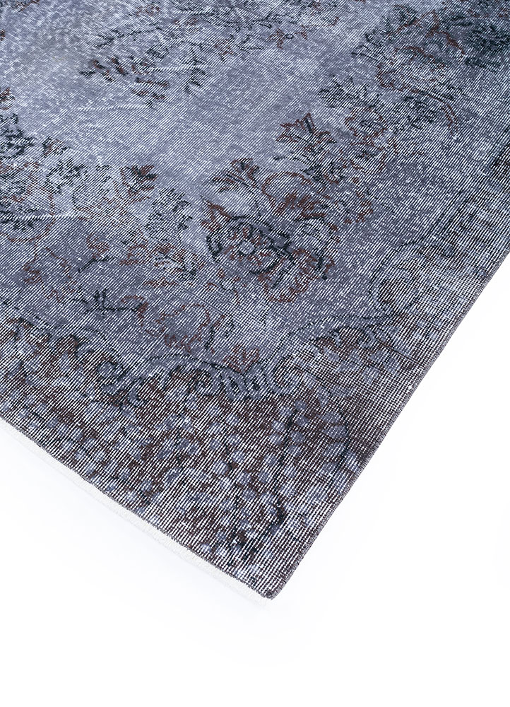 lacuna grey and black wool hand knotted Rug - FloorShot