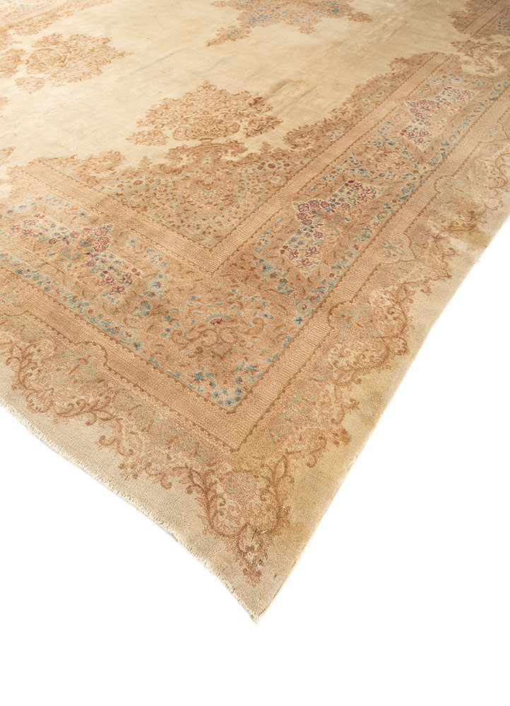 aalam ivory wool hand knotted Rug - FloorShot